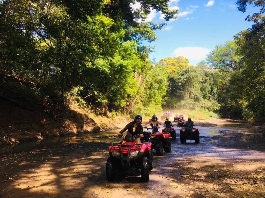 Adventures-in-Costa Rica