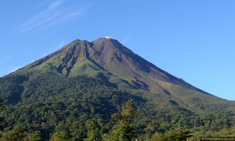 Excursion-to-Arenal-Volcano