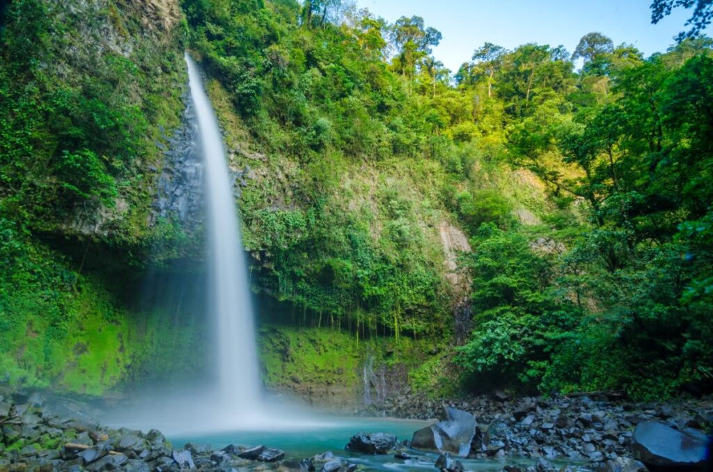 Excursion-to-Arenal